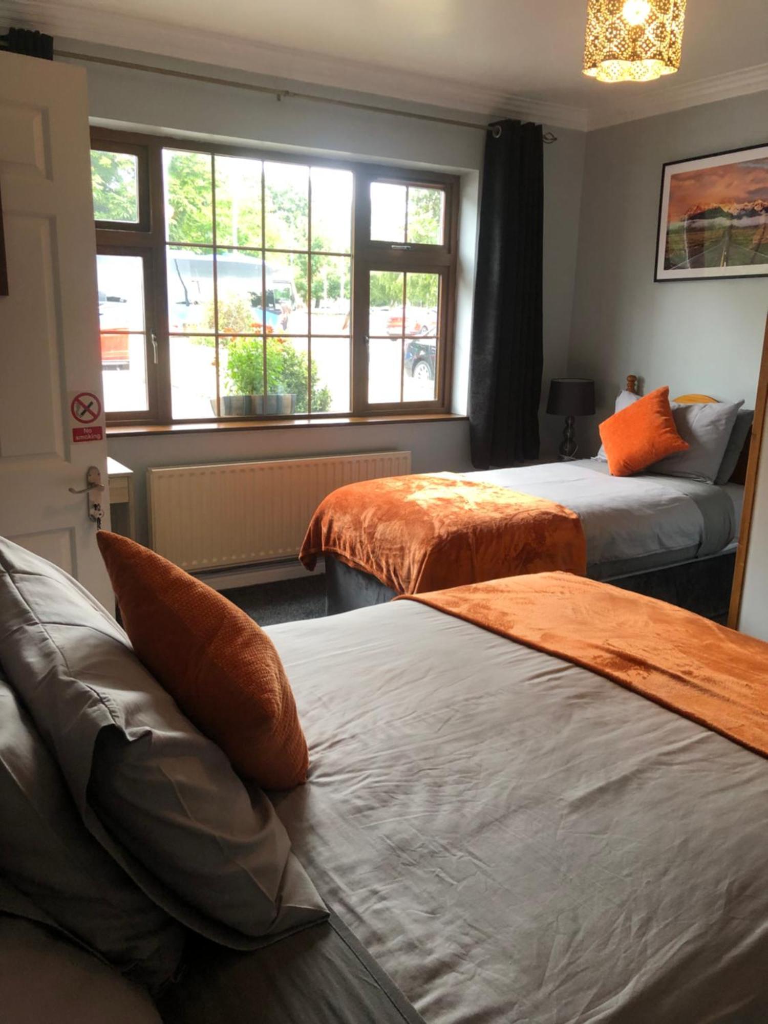 Manorlodge Tralee Exteriör bild